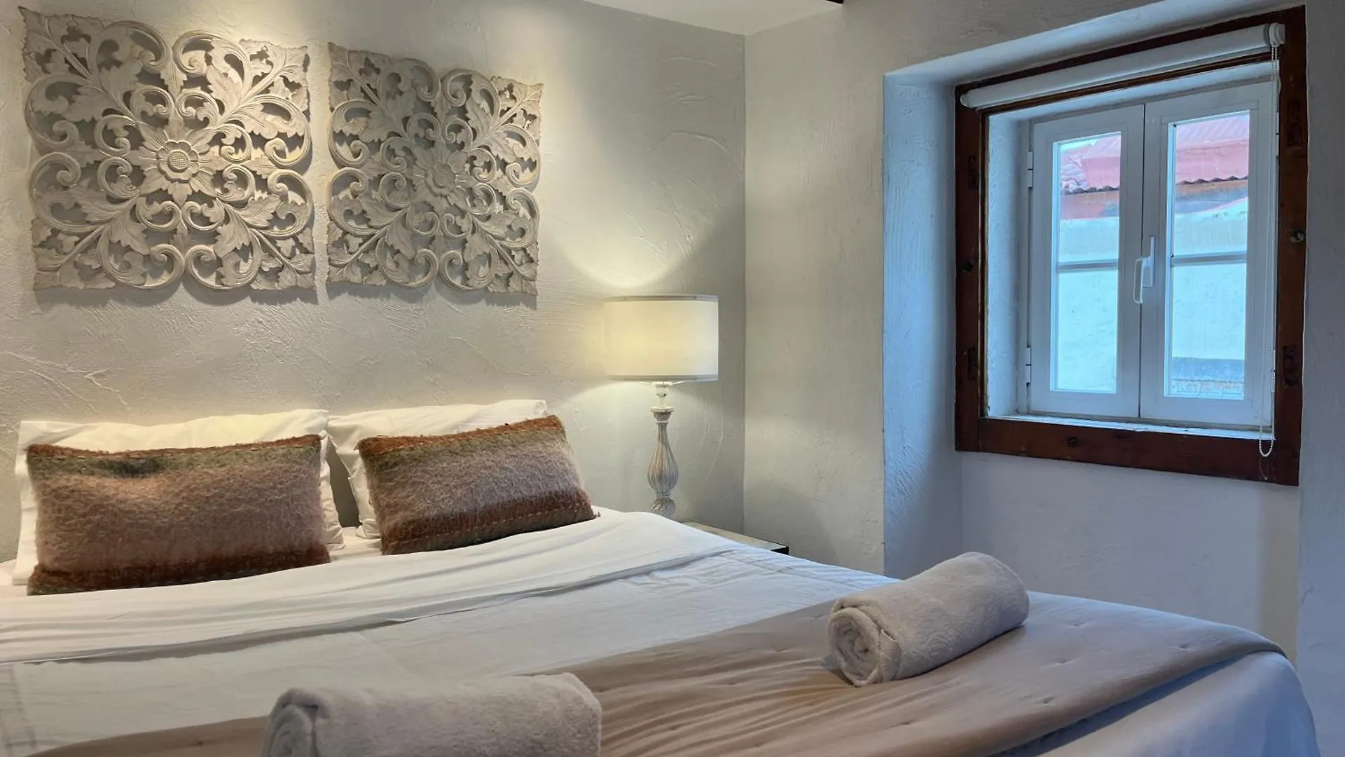 Very Charming Apartment Overlooking S Jorge Castel Lisboa