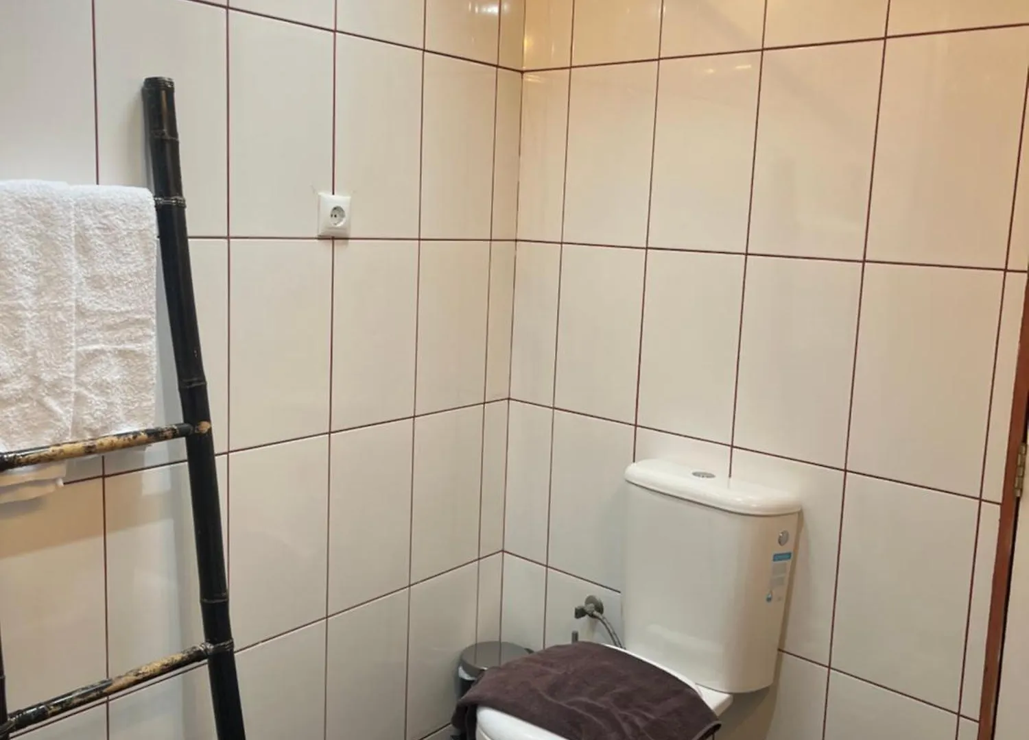 Very Charming Apartment Overlooking S Jorge Castel Lisbon